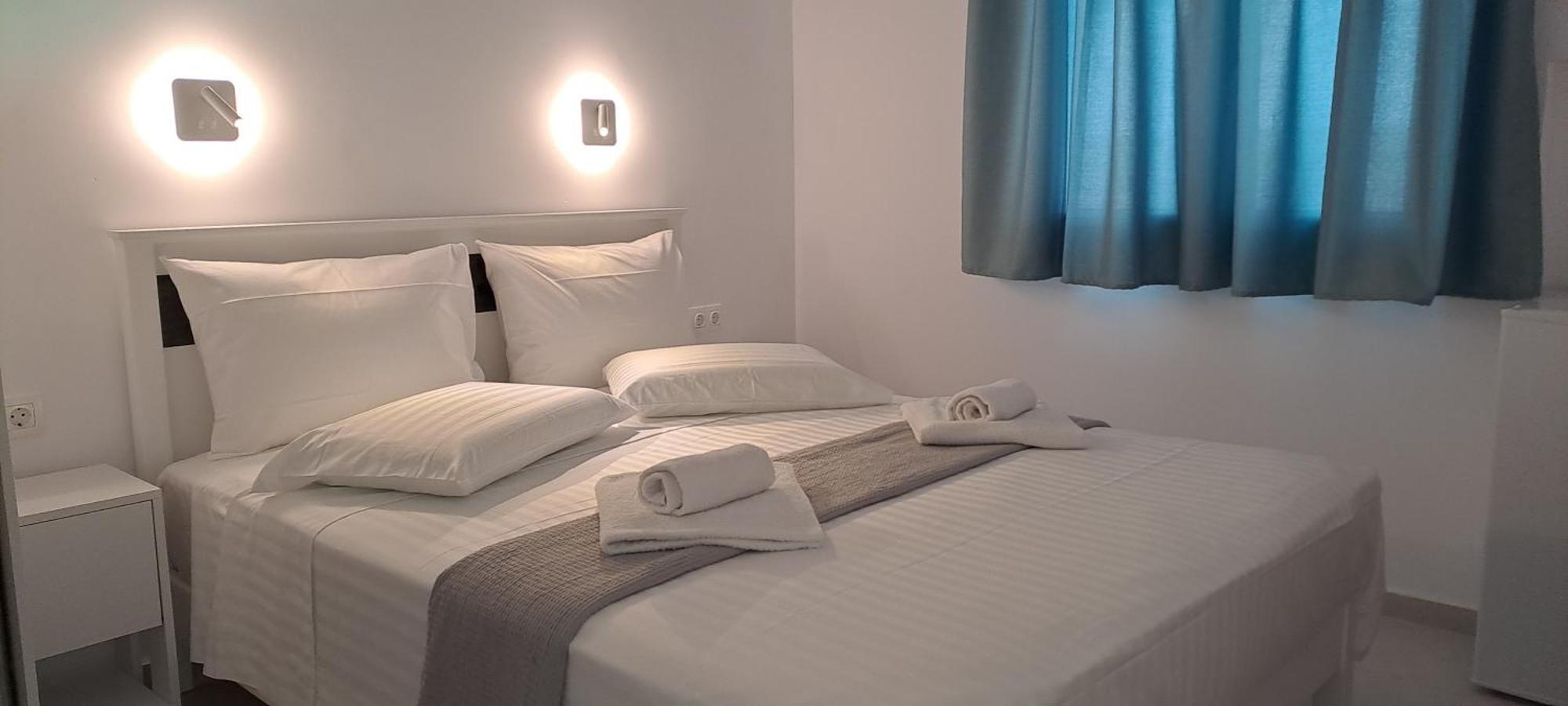Dinas Inn Piso Livadi Dış mekan fotoğraf