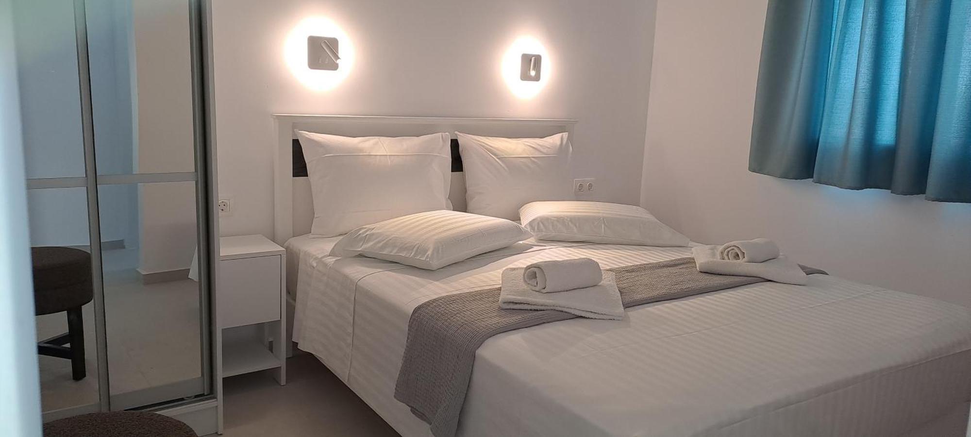 Dinas Inn Piso Livadi Dış mekan fotoğraf