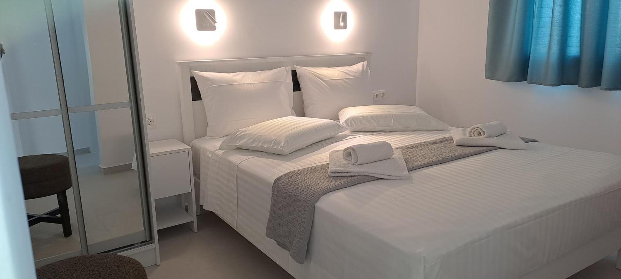 Dinas Inn Piso Livadi Dış mekan fotoğraf