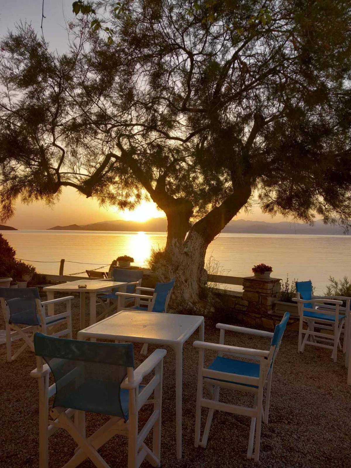 Dinas Inn Piso Livadi Dış mekan fotoğraf