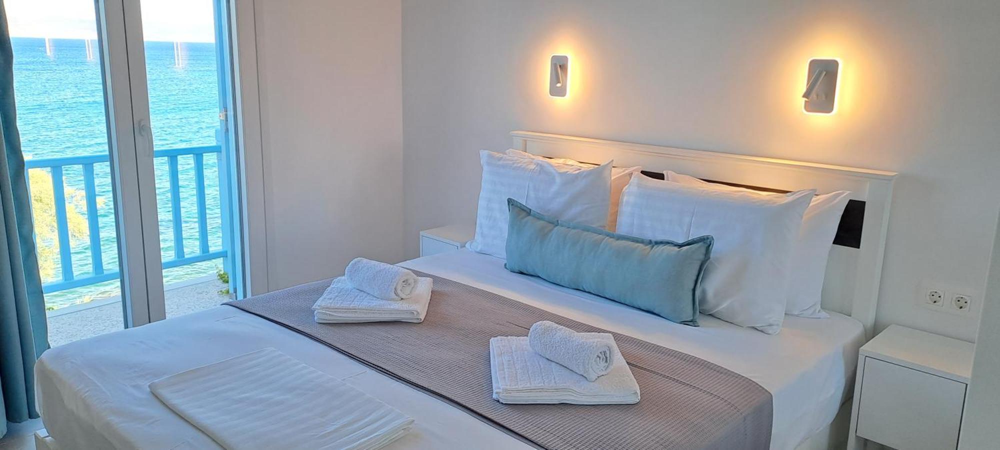 Dinas Inn Piso Livadi Dış mekan fotoğraf